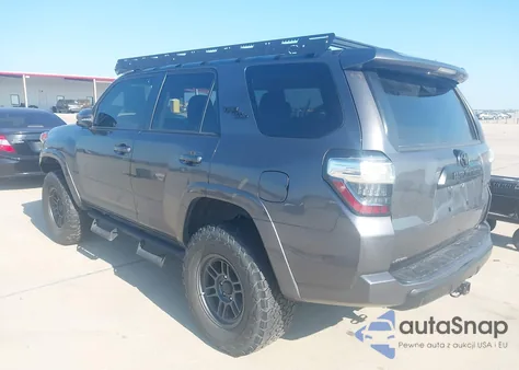 2021 Toyota 4Runner Sr5 Premium/Venture/Trd Off Road/Trd Off Road Premium/Trd Pro z USA, uszkodzony, nr VIN JTERU5JR1M5962995